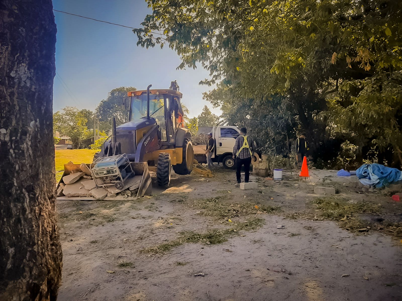 ciudadanos-beneficiados-con-reconstruccion-de-la-cancha-en-la-comunidad-el-arenal-ilopango